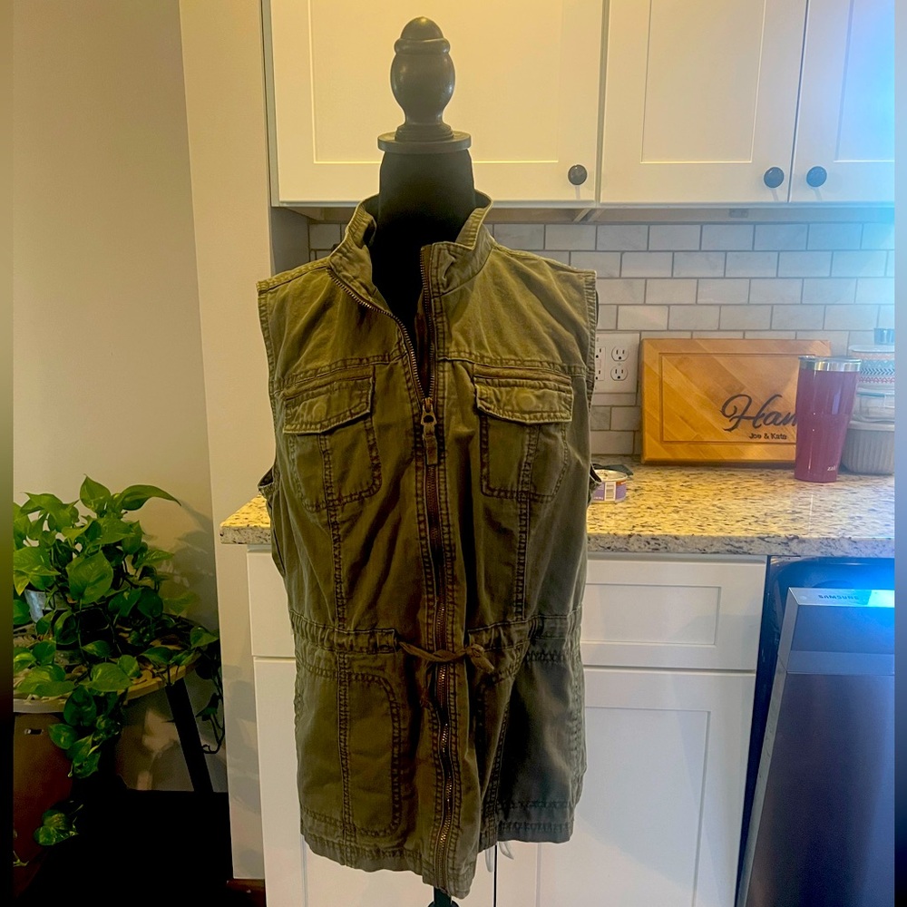 Army green vest
